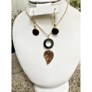 Handmade Resin  Leaf Pendant Jewelry Set | Black & Bronze Necklace + Earrings